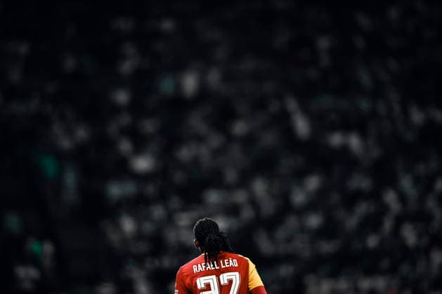 Sporting Club de Portugal v Galatasaray A.S. - UEFA Champions League 2026 27 League Phase MD1 Rafael Leao of Galatasaray looks on at the fans during the UEFA Champions League 2026 27 League Phase MD1 match between Sporting CP and Galatasaray at Estadio Jose Alvalade in Lisboa, Portugal, on September 9, 2026. Lisboa Lisboa Portugal  Copyright: xJoaoxGregoriox originalFilename:gregorio-sporting260909_npjYK.jpg
