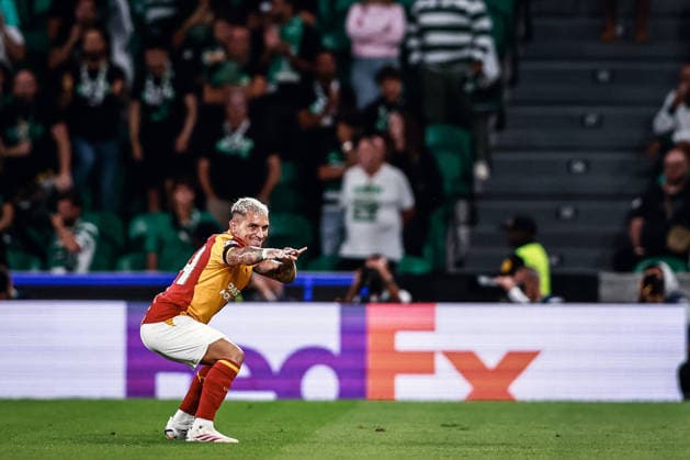 Sporting Club de Portugal v Galatasaray A.S. - UEFA Champions League 2026 27 League Phase MD1 Lucas Torreira celebrates scoring his team s first goal of the match during the UEFA Champions League 2026 27 League Phase MD1 match between Sporting CP and Galatasaray at Estadio Jose Alvalade in Lisbon, Portugal, on September 9, 2026. Lisboa Lisboa Portugal  Copyright: xJoaoxGregoriox originalFilename:gregorio-sporting260909_npfYP.jpg