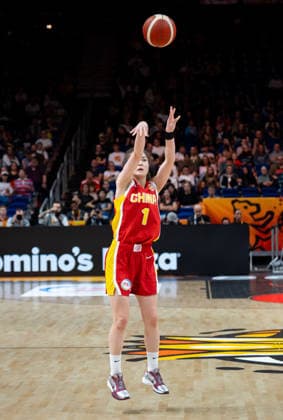 Puerto Rico V China: Qualification To Quarter-Finals - FIBA Women s Basketball World Cup Germany 2026 Manman Zhang plays during the FIBA Women s Basketball World Cup 2026 qualification to quarter-finals match between Puerto Rico and China in Berlin, Germany, on September 9, 2026. Berlin Germany  Copyright: xMarcinxGolbax originalFilename:golba-puertori260909_npQ8s.jpg