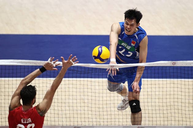 260909 -- KITAKYUSHU, Sept. 9, 2026 -- Wang Bin R of China spikes the ball during the pool B match between Iran and China at AVC Men s Volleyball Continental Championship in Kitakyushu, Japan, Sept. 9, 2026. SPJAPAN-KITAKYUSHU-VOLLEYBALL-AVC MEN S CONTINENTAL CHAMPIONSHIP-IRAN VS CHINA JiaxHaocheng  (SP)JAPAN-KITAKYUSHU-VOLLEYBALL-AVC MEN S CONTINENTAL CHAMPIONSHIP-IRAN VS CHINA IMAGO JiaxHaocheng  imago images 0866404941