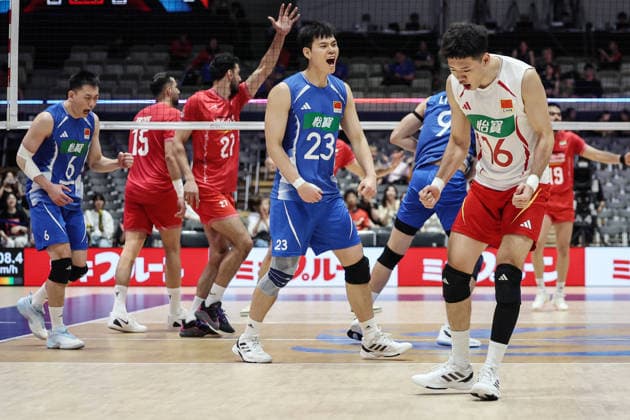 260909 -- KITAKYUSHU, Sept. 9, 2026 -- Qu Zongshuai front, R of China celebrates scoring during the pool B match between Iran and China at AVC Men s Volleyball Continental Championship in Kitakyushu, Japan, Sept. 9, 2026. SPJAPAN-KITAKYUSHU-VOLLEYBALL-AVC MEN S CONTINENTAL CHAMPIONSHIP-IRAN VS CHINA JiaxHaocheng  (SP)JAPAN-KITAKYUSHU-VOLLEYBALL-AVC MEN S CONTINENTAL CHAMPIONSHIP-IRAN VS CHINA IMAGO JiaxHaocheng  imago images 0866404957