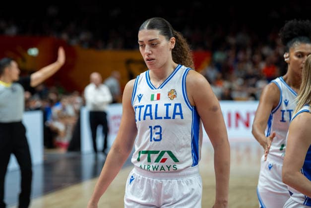 Italy V Australia: Qualification To Quarter-Finals - FIBA Women s Basketball World Cup Germany 2026 Lorela Cubaj plays during the FIBA Women s Basketball World Cup 2026 qualification match between Italy and Australia in Berlin, Germany, on September 9, 2026. Berlin Germany  Copyright: xMarcinxGolbax originalFilename:golba-italyvau260909_npA8B.jpg