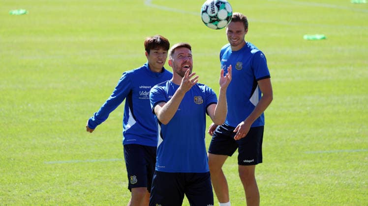 September 10, 2026, xrekx, Soccer 3rd Division, 1 FC Saarbrücken Training: Christian Kühlwetter (left) 1 FC Saarbrücken laughing, smiling, positive, satisfied Saarbrücken
