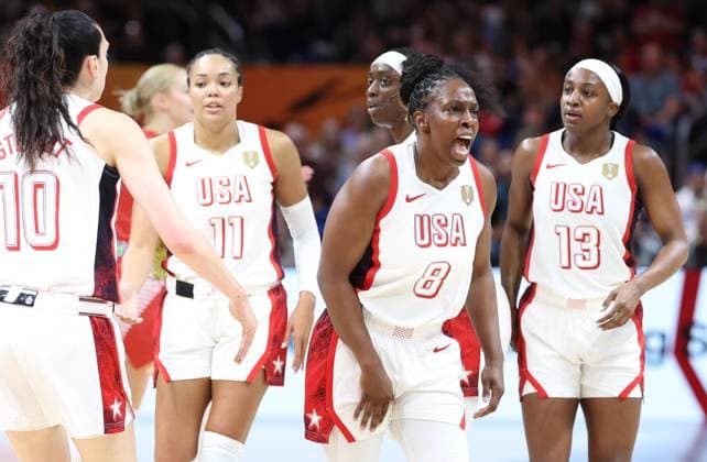 USA™ Chelsea Gray celebrates during a basketball game between United States and Hungary, a quarter-final game at the FIBA Women s Basketball World Cup, on Thursday 10 September 2026, in Berlin, Germany. The FIBA Women s Basketball World Cup takes place in Berlin from 4 to 13 September 2026. VIRGINIExLEFOUR  x185831162x
