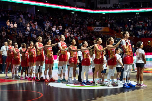 Hungarian team during the national anthem, GER, USA vs. Hungary, Basketball, 2026 FIBA Women’s World Cup, Quarterfinals, September 10, 2026, GER, USA vs. Hungary, Basketball, 2026 FIBA Women’s World Cup, Quarterfinals, September 10, 2026, Berlin Copyright: xEibner-Pressefoto MaxxVincenx EP_MVN