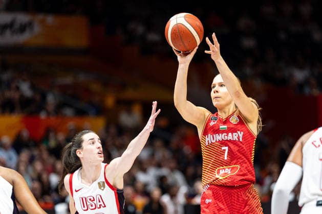 Veronika Kanyasi (Hungary), No. 7, shooting; Caitlin Clark (USA), No. 12; GER, USA vs. Hungary, Basketball, 2026 FIBA Women’s World Cup, Quarterfinals, September 10, 2026, GER, USA vs. Hungary, Basketball, 2026 FIBA Women’s World Cup, Quarterfinals, September 10, 2026, Berlin Copyright: xEibner-Pressefoto MaxxVincenx EP_MVN