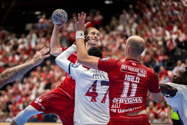 Aalborg Handball v Paris Saint-Germain Handball, EHF Champions League handball, Aalborg, Denmark Aalborg, Denmark. 09th, September 2026. Juri Knorr of Aalborg Handball seen during the EHF Champions League match between Aalborg Handball and Paris Saint-Germain Handball at Sparekassen Danmark Arena in Aalborg. Denmark, Aalborg, Sparekassen Danmark Arena  Copyright: xGonzalesxPhoto MadsxAndersenx