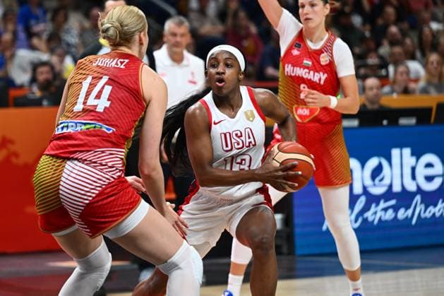 USA v Hungary - FIBA Women s Basketball World Cup 2026 Quarter-Final BERLIN, GERMANY - SEPTEMBER 10 : Young Jackie guard of United States of America during the FIBA Women s Basketball World Cup quarter final match between United States of America and Hungary in Berlin on September 10, 2026 in Berlin, Germany, 10 09 2026 Berlin Germany  Copyright: xVincentxKalutx