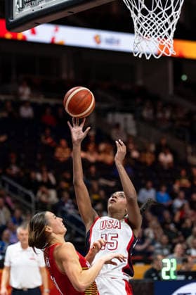 Angel Reese (USA), 15, shooting; Reka Lelik (Hungary), 21; GER, USA vs. Hungary, Basketball, 2026 FIBA Women s World Cup, Quarterfinals, September 10, 2026 GER, USA vs. Hungary, Basketball, 2026 FIBA Women’s World Cup, Quarterfinals, September 10, 2026 Berlin Copyright: xEibner-Pressefoto MaxxVincenx EP_MVN