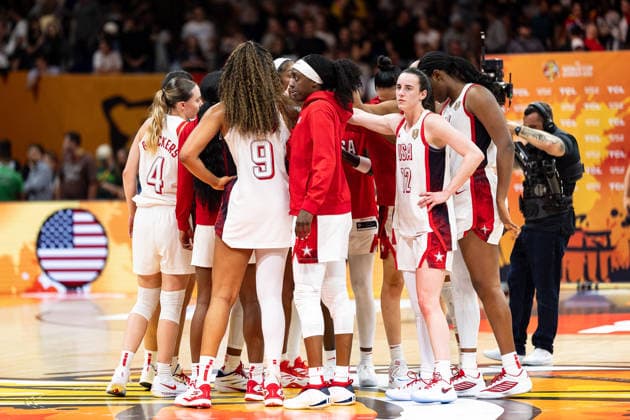 U.S. team celebrates after winning the game, Paige Buecker (USA), 04, Agnes Studer (Hungary), 09, Caitlin Clark (USA), 12, GER, USA vs. Hungary, Basketball, 2026 FIBA Women’s World Cup, Quarterfinals, September 10, 2026, GER, USA vs. Hungary, Basketball, 2026 FIBA Women’s World Cup, Quarterfinals, September 10, 2026, Berlin Copyright: xEibner-Pressefoto MaxxVincenx EP_MVN