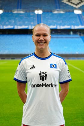 Annaleen Böhler (Hamburger SV, 06) GER, Hamburger SV, Fussball, Frauen, Porträttermin, 09.09.2026 GER, Hamburger SV, Fussball, Frauen, Porträttermin, 09.09.2026 Hamburg *** Annaleen Böhler, Hamburger SV, 06 GER, Hamburger SV, soccer, women, photo shoot, September 9, 2026 GER, Hamburger SV, soccer, women, photo shoot, September 9, 2026 Hamburg Copyright: xEibner-Pressefoto MarcelxvonxFehx EP_MFN