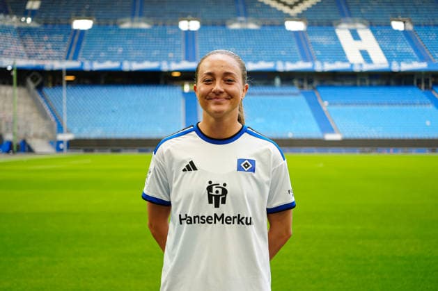 Camilla Linberg (Hamburger SV, 07) GER, Hamburger SV, Fussball, Frauen, Porträttermin, 09.09.2026 GER, Hamburger SV, Fussball, Frauen, Porträttermin, 09.09.2026 Hamburg *** Camilla Linberg, Hamburger SV, 07 GER, Hamburger SV, soccer, women, photo shoot, 09 09 2026 GER, Hamburger SV, soccer, women, photo shoot, 09 09 2026 Hamburg Copyright: xEibner-Pressefoto MarcelxvonxFehx EP_MFN