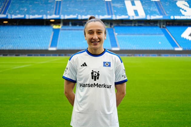 Sylwia Matysik (Hamburger SV, 14) GER, Hamburger SV, Fussball, Frauen, Porträttermin, 09.09.2026 GER, Hamburger SV, Fussball, Frauen, Porträttermin, 09.09.2026 Hamburg *** Sylwia Matysik, Hamburger SV, 14 GER, Hamburger SV, soccer, women, photo shoot, 09 09 2026 GER, Hamburger SV, soccer, women, photo shoot, 09 09 2026 Hamburg Copyright: xEibner-Pressefoto MarcelxvonxFehx EP_MFN