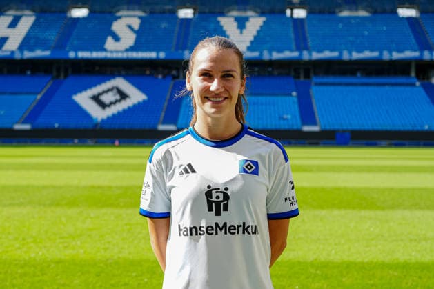 Pauline Machtens (Hamburger SV, 28) GER, Hamburger SV, Fussball, Frauen, Porträttermin, 09.09.2026 GER, Hamburger SV, Fussball, Frauen, Porträttermin, 09.09.2026 Hamburg *** Pauline Machtens, Hamburger SV, 28 GER, Hamburger SV, soccer, women, photo shoot, September 9, 2026 GER, Hamburger SV, soccer, women, photo shoot, September 9, 2026 Hamburg Copyright: xEibner-Pressefoto MarcelxvonxFehx EP_MFN