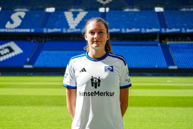 Lotta Wrede (Hamburger SV, 32) GER, Hamburger SV, Fussball, Frauen, Porträttermin, 09.09.2026 GER, Hamburger SV, Fussball, Frauen, Porträttermin, 09.09.2026 Hamburg *** Lotta Wrede, Hamburger SV, 32, Germany, Hamburger SV, soccer, women, photo shoot, September 9, 2026, Germany, Hamburger SV, soccer, women, photo shoot, September 9, 2026, Hamburg Copyright: xEibner-Pressefoto MarcelxvonxFehx EP_MFN