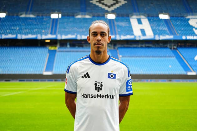 Yussuf Poulsen (Hamburger SV, 15) GER, Hamburger SV, Fussball, Porträttermin, 09.09.2026 GER, Hamburger SV, Fussball, Porträttermin, 09.09.2026 Hamburg *** Yussuf Poulsen, Hamburger SV, 15 GER, Hamburger SV, soccer, photo shoot, 09 09 2026 GER, Hamburger SV, soccer, photo shoot, 09 09 2026 Hamburg Copyright: xEibner-Pressefoto MarcelxvonxFehx EP_MFN