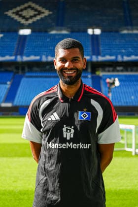 Richard Krohn (Hamburger SV, Co-Trainer) GER, Hamburger SV, Fussball, Porträttermin, 09.09.2026 GER, Hamburger SV, Fussball, Porträttermin, 09.09.2026 Hamburg *** Richard Krohn, Hamburger SV, Assistant Coach (GER), Hamburger SV, Soccer, Portrait Session, September 9, 2026 (GER), Hamburger SV, Soccer, Portrait Session, September 9, 2026, Hamburg Copyright: xEibner-Pressefoto MarcelxvonxFehx EP_MFN