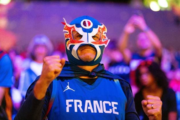 French fan cheering in a jersey and wrestling mask, GER, China vs. France, basketball, 2026 FIBA Women’s World Cup, Quarterfinals, September 10, 2026, GER, China vs. France, Basketball, FIBA Women’s World Cup 2026, Quarterfinals, September 10, 2026, Berlin Copyright: xEibner-Pressefoto MaxxVincenx EP_MVN