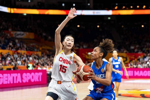 Marieme Badiane of France, No. 22, dribbling past Xu Han of China, No. 15, GER, China vs. France, Basketball, 2026 FIBA Women’s World Cup, Quarterfinals, September 10, 2026, GER, China vs. France, Basketball, FIBA Women’s World Cup 2026, Quarterfinals, September 10, 2026, Berlin Copyright: xEibner-Pressefoto MaxxVincenx EP_MVN