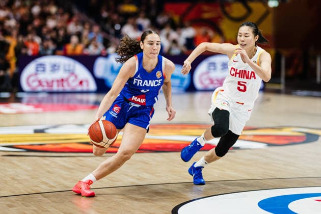 FIBA Women’s Basketball World Cup 2026: China vs. France, September 10, 2026; Carla Leite (France), 0; Wang Siyu (China), 5; Basketball; FIBA Women’s Basketball World Cup 2026; Final Phase, Quarterfinals: China vs. France on September 10, 2026, at the Uber Arena, Berlin Copyright: xBEAUTIFULxSPORTS Tonhäuserx