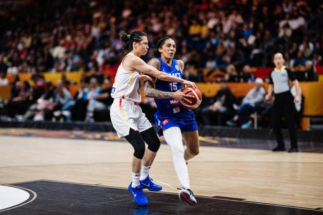 FIBA Women’s Basketball World Cup 2026: China vs. France, September 10, 2026; Gabby Williams (France), 15; Wang Siyu (China), 5; Basketball; FIBA Women’s Basketball World Cup 2026; Final Phase, Quarterfinals: China vs. France on September 10, 2026, at the Uber Arena, Berlin Copyright: xBEAUTIFULxSPORTS Tonhäuserx