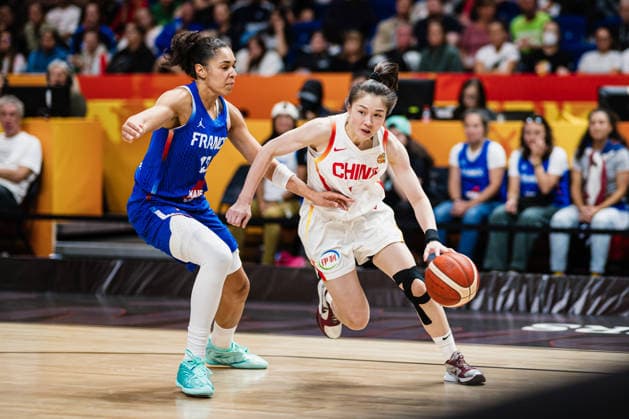 FIBA Women’s Basketball World Cup 2026: China vs. France, September 10, 2026; Wang Siyu (China), 5; Gabby Williams (France), 15; Basketball; FIBA Women’s Basketball World Cup 2026; Final Phase, Quarterfinals: China vs. France on September 10, 2026, at the Uber Arena, Berlin Copyright: xBEAUTIFULxSPORTS Tonhäuserx