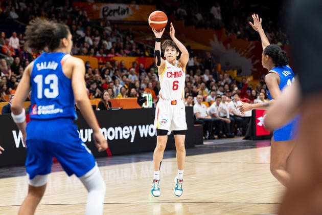Shuyu Yang (China), No. 6 taking a shot, GER, China vs. France, Basketball, 2026 FIBA Women s World Cup, Quarterfinals, September 10, 2026, GER, China vs. France, Basketball, 2026 FIBA Women s World Cup, Quarterfinals, September 10, 2026, Berlin Copyright: xEibner-Pressefoto MaxxVincenx EP_MVN