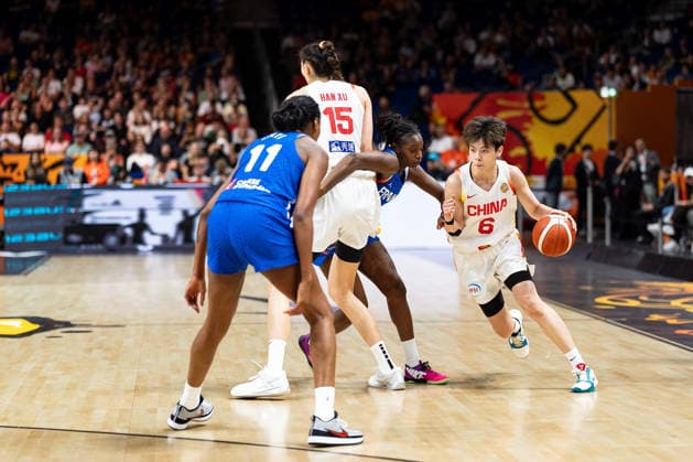 Shuyu Yang (China), No. 6 dribbling, GER, China vs. France, Basketball, 2026 FIBA Women s World Cup, Quarterfinals, September 10, 2026, GER, China vs. France, Basketball, 2026 FIBA Women s World Cup, Quarterfinals, September 10, 2026, Berlin Copyright: xEibner-Pressefoto MaxxVincenx EP_MVN