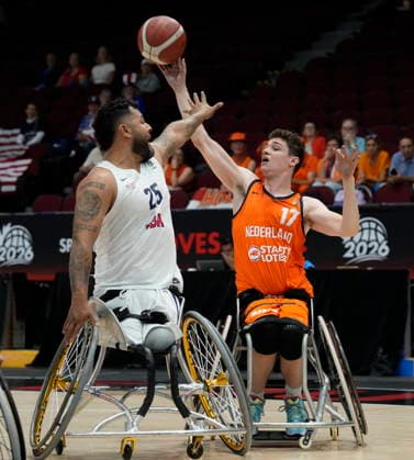 September 10, 2026, Ottawa, On, CANADA: United StatesöÄÃ Jorge Salazar (25) attempts the block NetherlandsöÄÃ Arie Twigt (17) as he attempts a pass during first half IWBF Wheelchair Basketball World Championships group stage action in Ottawa, Thursday Sept.10, 2026. Canada News - September 10, 2026  - ZUMAc35_ 20260910_zaf_c35_002 Copyright: xAdrianxWyldx