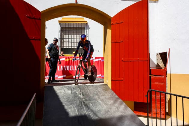 The 18th stage of La Vuelta starts this Thursday in El Puerto de Santa María and ends in Jerez de la Frontera. Riders in La Vuelta will begin the time trial stage from the bullring in El Puerto de Santa María. September 10, 2026, Cádiz, Andalusia, Spain The province of Cádiz will host this Thursday, September 10, the 18th stage of La Vuelta a Espana, whose 81st edition is being held from August 22 to September 13. SEPTEMBER 10, 2026 Cádiz, Andalusia, Spain Copyright: xNachoxFradex 7763431