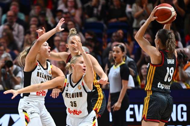 Belgium v Germany - FIBA Women s Basketball World Cup 2026 Quarter-Final BERLIN, GERMANY - SEPTEMBER 10 : Vanloo Julie guard of Belgium during the FIBA Women s Basketball World Cup quarter final match between Belgium and Germany in Berlin on September 10, 2026 in Berlin, Germany, 10 09 2026 Berlin Germany  Copyright: xVincentxKalutx
