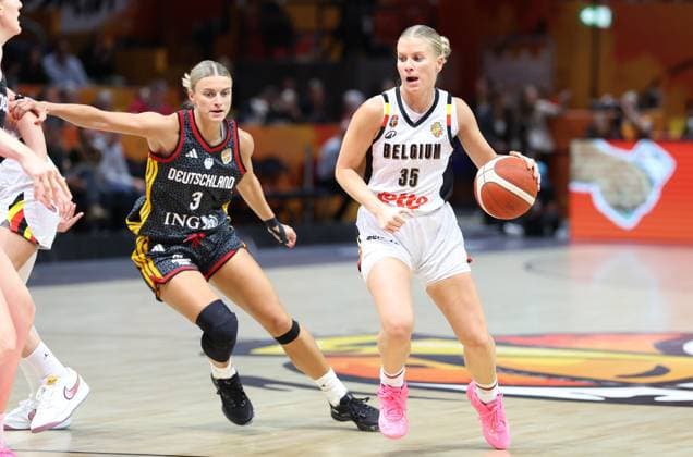 Germany s Alexandra Wilke and Belgium s Julie Vanloo fight for the ball during a basketball game between Germany and Belgium national team, Nationalteam Belgian Cats, a quarter final game at the FIBA Women s Basketball World Cup, on Thursday 10 September 2026, in Berlin, Germany. The FIBA Women s Basketball World Cup takes place in Berlin from 4 to 13 September 2026. VIRGINIExLEFOUR  x185867358x