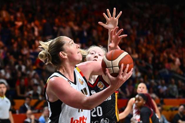 Belgium v Germany - FIBA Women s Basketball World Cup 2026 Quarter-Final BERLIN, GERMANY - SEPTEMBER 10 : Meesseman Emma power forward of Belgium during the FIBA Women s Basketball World Cup quarter final match between Belgium and Germany in Berlin on September 10, 2026 in Berlin, Germany, 10 09 2026 Berlin Germany  Copyright: xVincentxKalutx