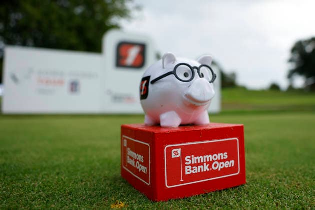 FRANKLIN, TN - SEPTEMBER 10: A piggy bank tee marker on the No. 18 tee box during the opening round of the Simmons Bank Open for the Snedeker Foundation, September 10, 2026, at Vanderbilt Legends Club in Franklin, Tennessee. (Photo by Matthew Maxey Icon Sportswire) GOLF: SEP 10 Korn Ferry Tour Simmons Bank Open EDITORIAL USE ONLY Icon260910003