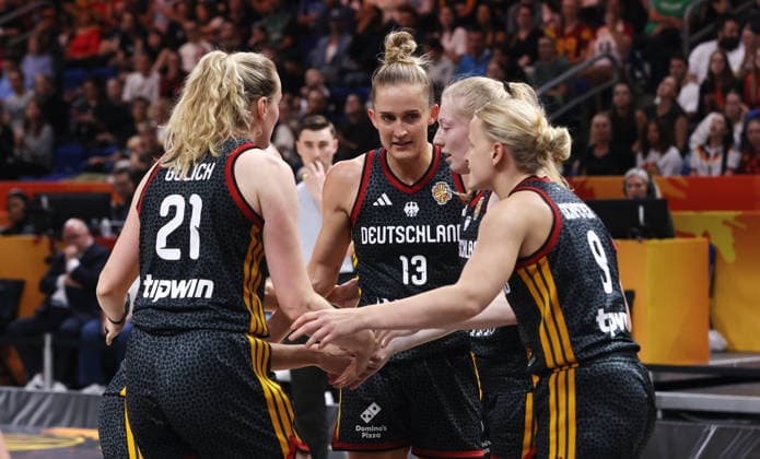 Marie Gülich, Leonie Fiebich, Frieda Bühner, Emma Eichmeyer; players discussing strategy; upper-body exercise; basketball; FIBA World Cup; Women s World Championship; 2026–2027 season; October 9, 2026; Belgium (BEL) vs. DBB Germany (GER)