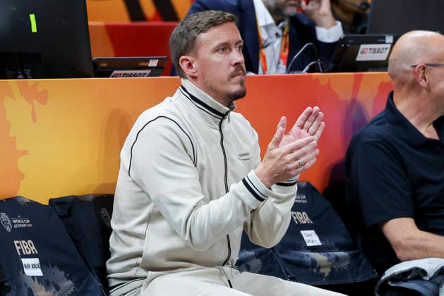 Max Kruse, a former professional soccer player, cheers during the FIBA Women’s Basketball World Cup Germany 2026 quarterfinal match between Belgium and Germany at the Berlin Arena on September 10, 2026, in Berlin, Germany. Photo by Marco Steinbrenner, DeFodi Images