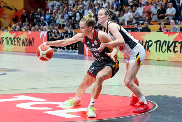 Leonie Fiebich of Germany and Antonia Delaere of Belgium battle for the ball during the FIBA Women s Basketball World Cup Germany 2026 quarterfinal match between Belgium and Germany at Berlin Arena on September 10, 2026, in Berlin, Germany. Photo by Marco Steinbrenner, DeFodi Images