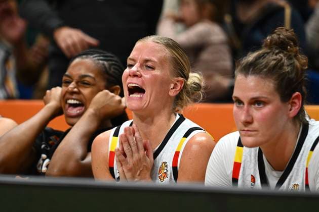 Belgium v Germany - FIBA Women s Basketball World Cup 2026 Quarter-Final BERLIN, GERMANY - SEPTEMBER 10 : Vanloo Julie guard of Belgium during the FIBA Women s Basketball World Cup quarter final match between Belgium and Germany in Berlin on September 10, 2026 in Berlin, Germany, 10 09 2026 Berlin Germany  Copyright: xVincentxKalutx
