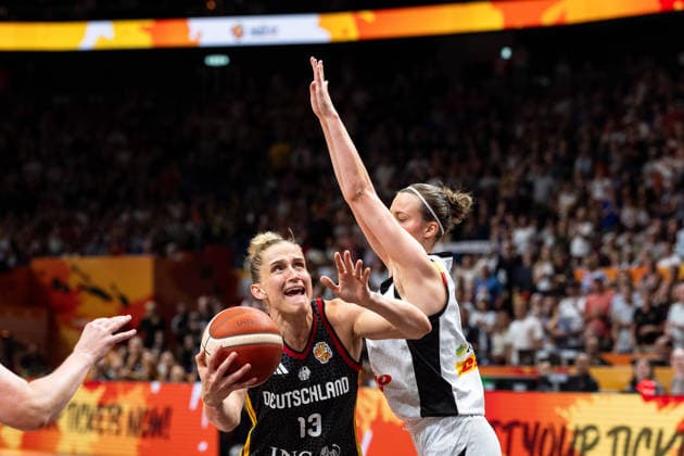 Leonie Fiebich (Germany), No. 13 with the ball; Antonia Delaere (Belgium), No. 06; GER, Belgium vs. Germany, Basketball, 2026 FIBA Women’s World Cup, Quarterfinals, September 10, 2026 GER, Belgium vs. Germany, Basketball, 2026 FIBA Women’s World Cup, Quarterfinals, September 10, 2026 Berlin Copyright: xEibner-Pressefoto MaxxVincenx EP_MVN