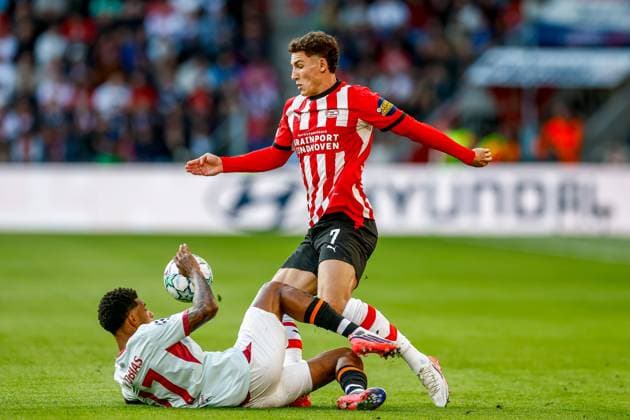 EINDHOVEN , 10-09-2026 , Philips stadium, season 2026 2027 , UEFA Champions League football , match between PSV and Shakhtar Donetsk, picture shows PSV player Ruben van Bommel PSV - Shakhtar Donetsk  x206824487x Copyright: