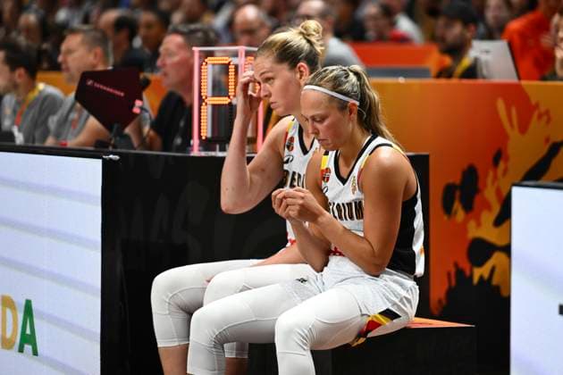 Belgium v Germany - FIBA Women s Basketball World Cup 2026 Quarter-Final BERLIN, GERMANY - SEPTEMBER 10 : Allemand Julie point guard of Belgium and Meesseman Emma power forward of Belgium look dejected during the FIBA Women s Basketball World Cup quarter final match between Belgium and Germany in Berlin on September 10, 2026 in Berlin, Germany, 10 09 2026 Berlin Germany  Copyright: xVincentxKalutx