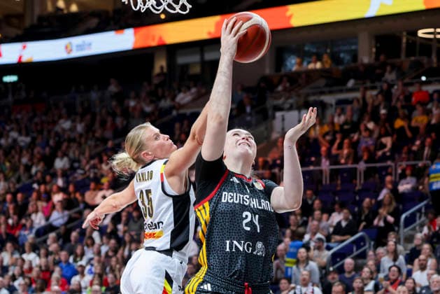Julie Vanloo of Belgium and Lina Sontag of Germany battle for the ball during the FIBA Women s Basketball World Cup Germany 2026 quarterfinal match between Belgium and Germany at the Berlin Arena on September 10, 2026, in Berlin, Germany. Photo by Marco Steinbrenner, DeFodi Images