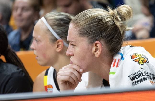 Belgium s Emma Meesseman looks dejected during a basketball game between Germany and Belgium national team, Nationalteam Belgian Cats, a quarter final game at the FIBA Women s Basketball World Cup, on Thursday 10 September 2026, in Berlin, Germany. The FIBA Women s Basketball World Cup takes place in Berlin from 4 to 13 September 2026. VIRGINIExLEFOUR  x185875738x