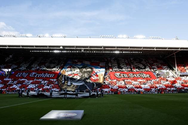 EINDHOVEN - PSV supporters with a banner during the UEFA Champions League match between PSV Eindhoven and Shakhtar Donetsk at the Philips Stadium on September 10, 2026 in Eindhoven, the Netherlands. MAURICE VAN STEEN ANP xVIxANPxSportx xxANPxIVx 567914477 originalFilename: 567914477.jpg