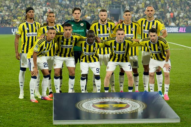 September 10, 2026, Kadikoy, Istanbul, Turkey: Fenerbahce players poses for a team photo during the UEFA Champions League - League Phase, Matchday 1 - football match between Fenerbahce and AS Roma at Sukru Saracoglu Stadium in Istanbul, Turkey, on September 10, 2026. Kadikoy Turkey - ZUMAu194 20260910_zip_u194_014 Copyright: xTolgaxUluturkx