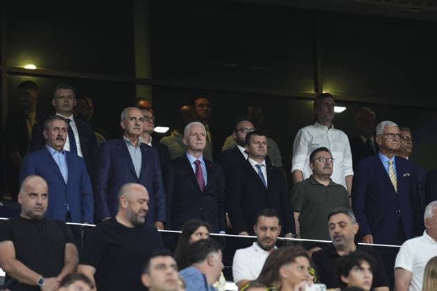 Fenerbahce v AS Roma - UEFA Champions League ISTANBUL, TURKIYE - SEPTEMBER 10: Turkish Parliament Speaker Numan Kurtulmus (2nd L) and Governor of Istanbul Davut Gul (3rd L) watch the UEFA Champions League match between Fenerbahce and AS Roma at Chobani Stadium in Istanbul, Turkiye on September 10, 2026. Bunyamin Celik Anadolu Istanbul Turkey. Editorial use only. Please get in touch for any other usage.  Copyright: x2026xAnadoluxBunyaminxCelikx