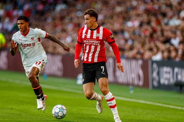 EINDHOVEN , 10-09-2026 , Philips stadium, season 2026 2027 , UEFA Champions League football , match between PSV and Shakhtar Donetsk, picture shows PSV player Ruben van Bommel and Shakhtar Donetsk player Tobias PSV - Shakhtar Donetsk  x206825149x Copyright: