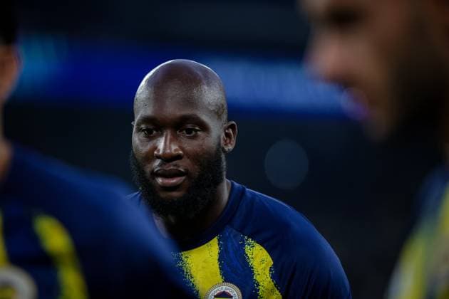 FENERBAHCE SK VS AS ROMA UEFA CHAMPIONS LEAGUE PHASE LEAGUE MD1 Romelu Lukaku of Fenerbahce warms up prior to the UEFA Champions League 2026 27 league phase MD1 between Fenerbahce SK and AS Roma at Sukru Saracoglu Stadium in Istanbul, Turkey on September 10, 2026. ISTANBUL TURKEY  Copyright: xBurakxBasturkx
