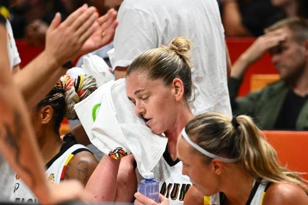Belgium v Germany - FIBA Women s Basketball World Cup 2026 Quarter-Final BERLIN, GERMANY - SEPTEMBER 10 : Allemand Julie point guard of Belgium and Meesseman Emma power forward of Belgium during the FIBA Women s Basketball World Cup quarter final match between Belgium and Germany in Berlin on September 10, 2026 in Berlin, Germany, 10 09 2026 Berlin Germany  Copyright: xVincentxKalutx
