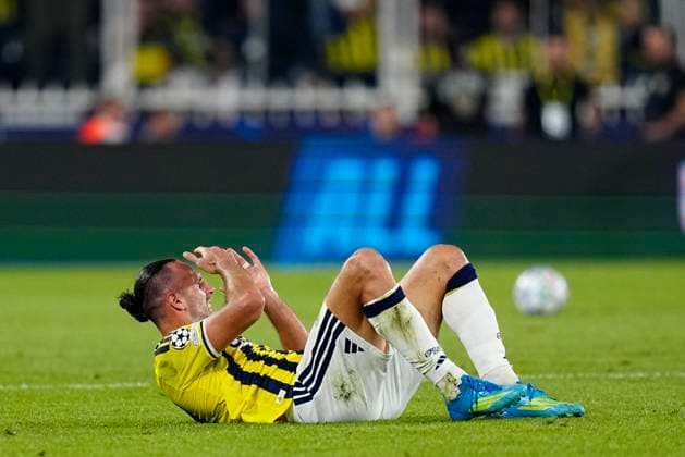 10.09 2026 - SOCCER - 2026 27 UEFA CHAMPIONS LEAGUE League Phase Fenerbahce SK v AS Roma Vedat Muriqi of Fenerbahce shows disappointment during the match ISTANBUL Fenerbahce Sükrü Saracoglu Spor Kompleksi Istanbul TURKEY Copyright: xYagizxGurtugx xPsxImagesxYagizxGurtugx xPsxImagesx